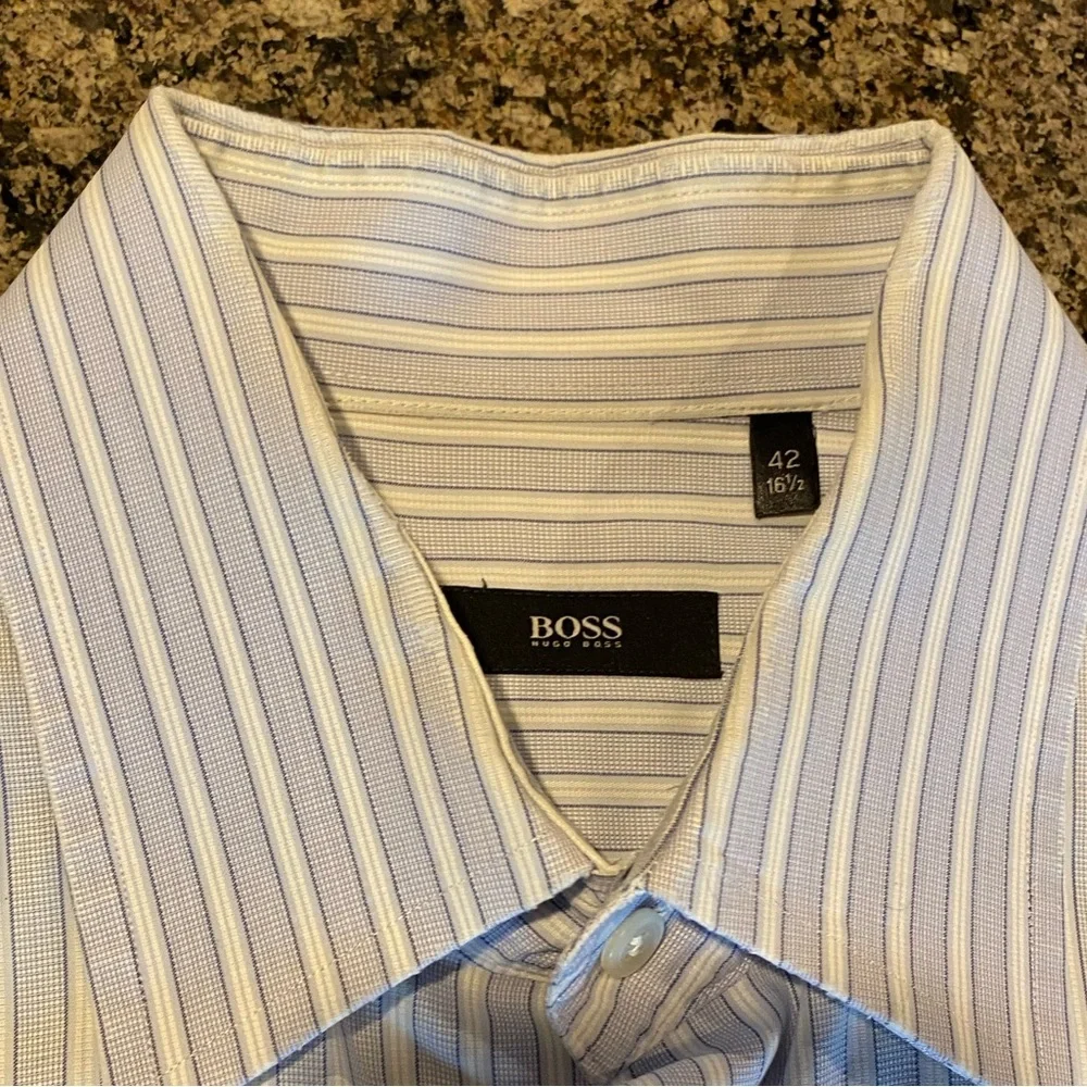 BOSS by HUGO BOSS Men's Striped White/Blue Button Down Shirt 16.5 Neck - Picture 2 of 12